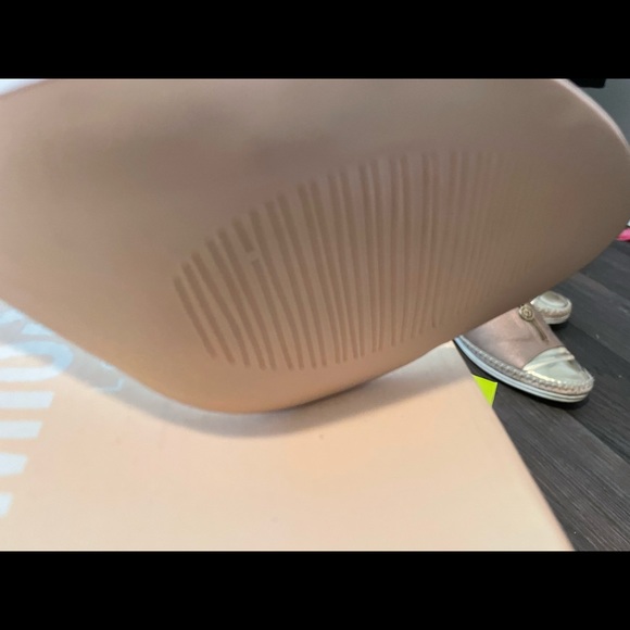 Miss Lola 11 - Picture 4 of 7